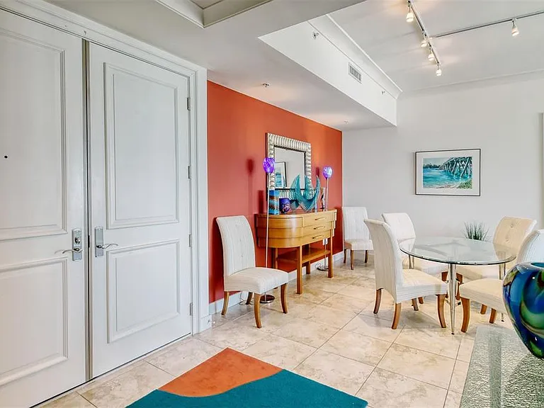 1350 Main St #1702 — Photo 36