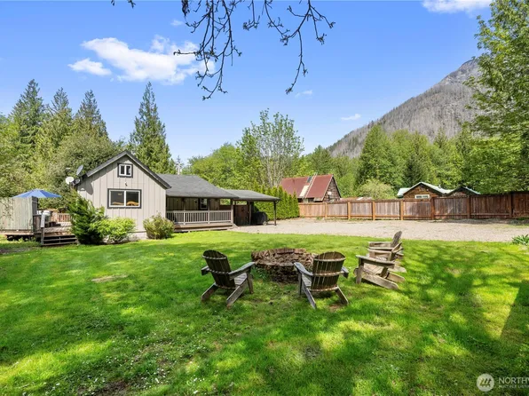 14616 681st Avenue NE, Baring, WA 98224