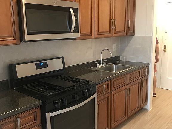 4th image of 3416 93rd St APT D6