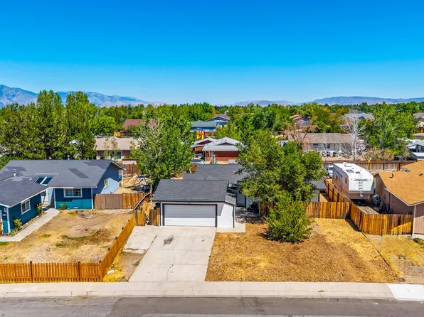 1342 Honeybee Ln, Gardnerville, NV 89460