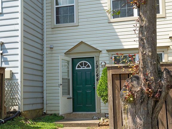 2nd image of 19144 Highstream Dr