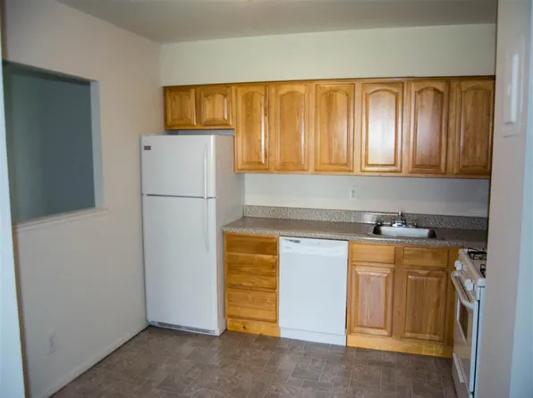 Brookwood at Holbrook, 835 Broadway Ave APT 4B, Holbrook, NY 11741
