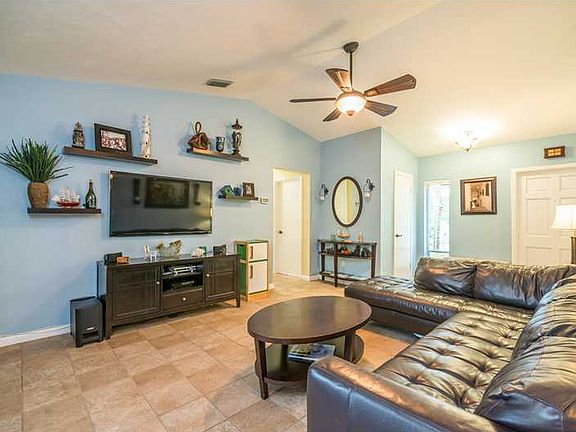 5th image of 18552 Tiffany Dr