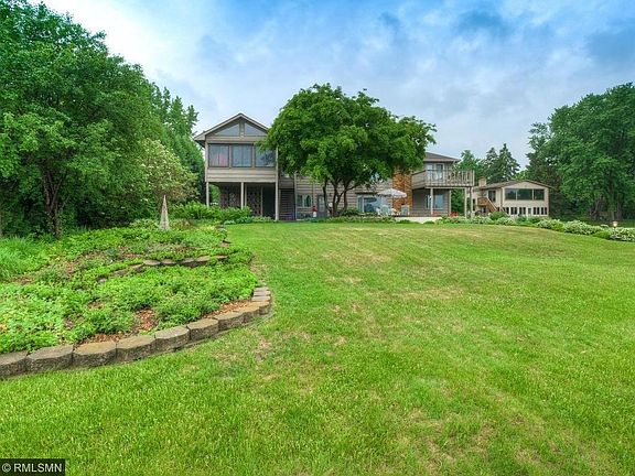 3rd image of 1698 Peninsula Dr