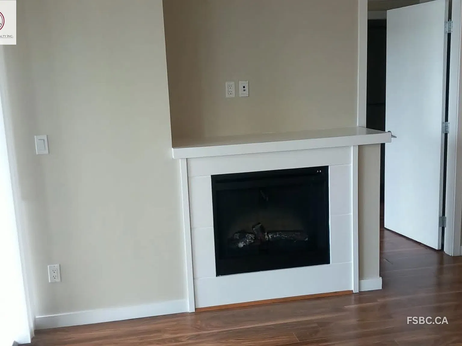 2 bed, 866 sqft, $2,650 — Photo 3