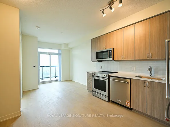 38 Annie Craig Dr, Toronto, ON
