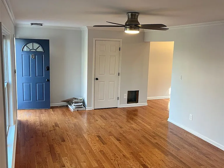 8 Marion Ave #6 — Photo 13