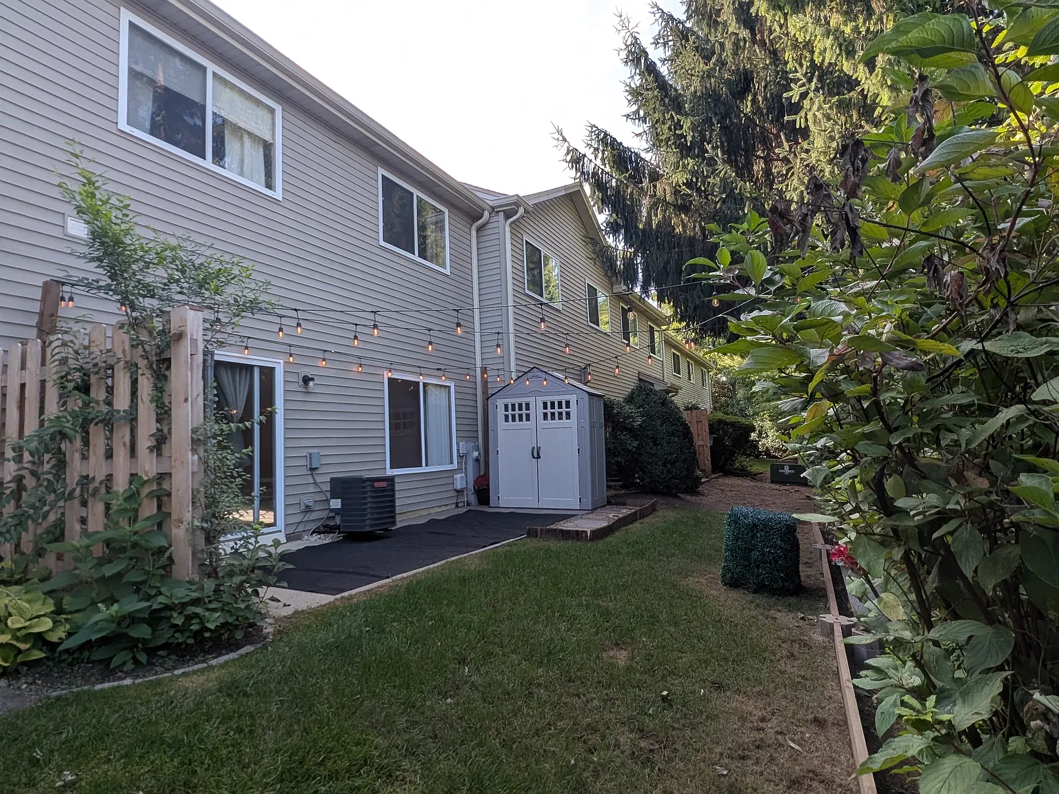 2 bed, 2.5 bath, 1340 sqft, $2,800 — Photo 3