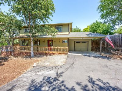 303 Elm St, Phoenix, OR, 97535