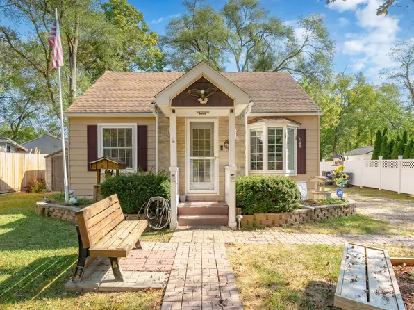 2236 Regent St, Kalamazoo, MI 49004
