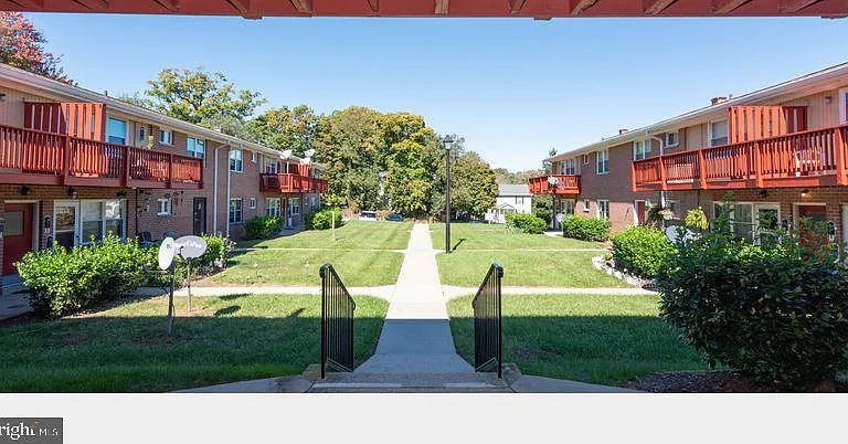 1214 Walker Ave — Photo 1