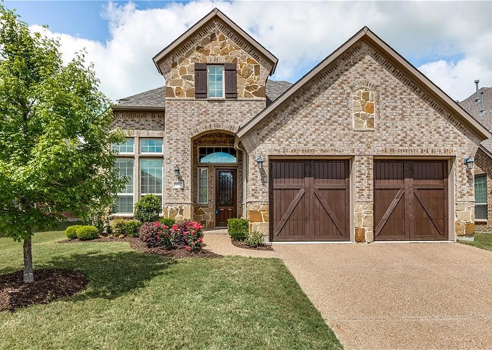 1st image of 3002 Townsend Dr