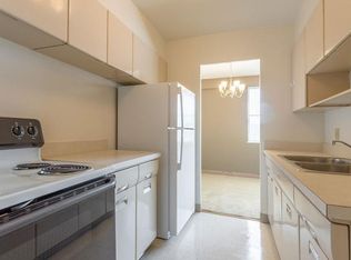Waldorf Towers, Cleveland, OH 44106
