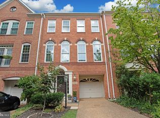 8124 Quinn Ter, Vienna, VA 22180