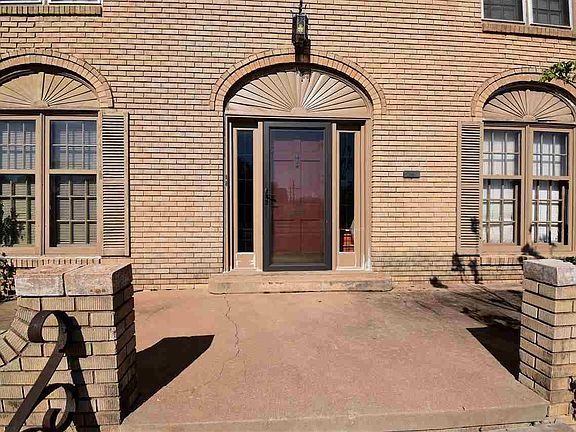 4th image of 604 NW Fort Sill Blvd