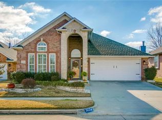 3024 Windstone Ct, Bedford, TX 76021
