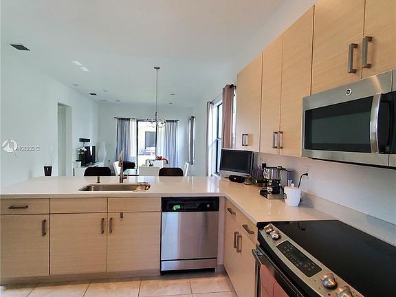 4th image of 3244 W 98th Pl #3244