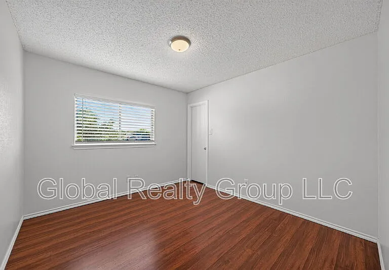 7702 Fairton Pl — Photo 29
