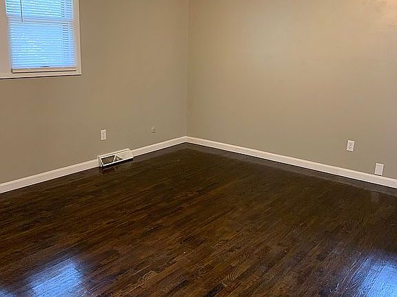 5th image of 1307 Butternut Dr