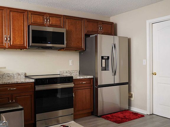 5th image of 3788 Walnut Creek Way