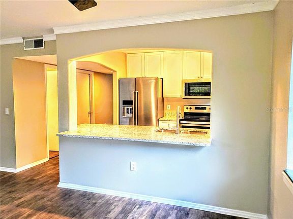 5th image of 16854 Le Clare Shores Dr