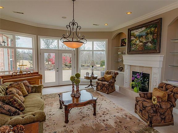 5th image of 12097 Churchill Downs Dr
