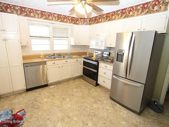 3rd image of 407 Greenview Dr