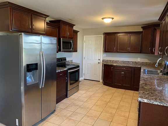 4th image of 528 Aurelia Lynn Dr