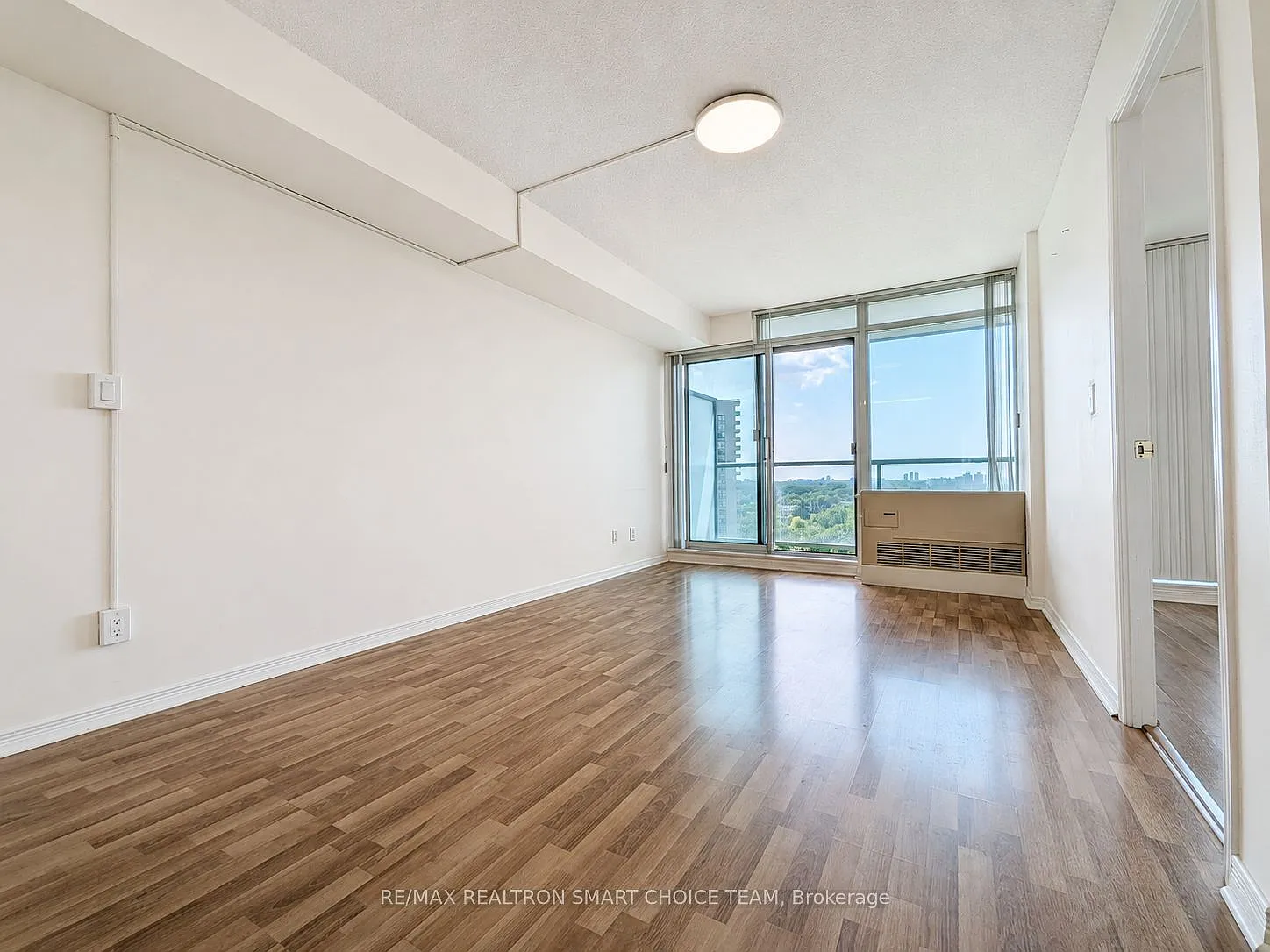 1 bed, $2,275 — Photo 4