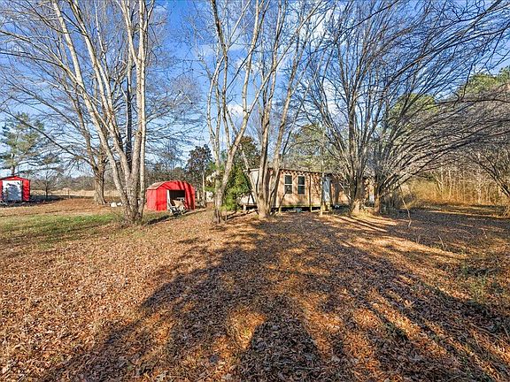 3rd image of 218 Pullen Dr