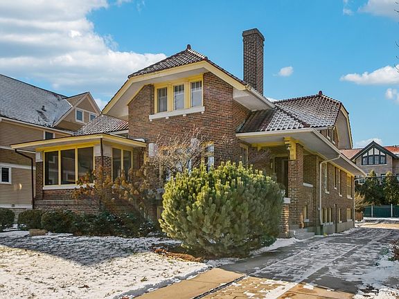 2nd image of 219 Linden Ave
