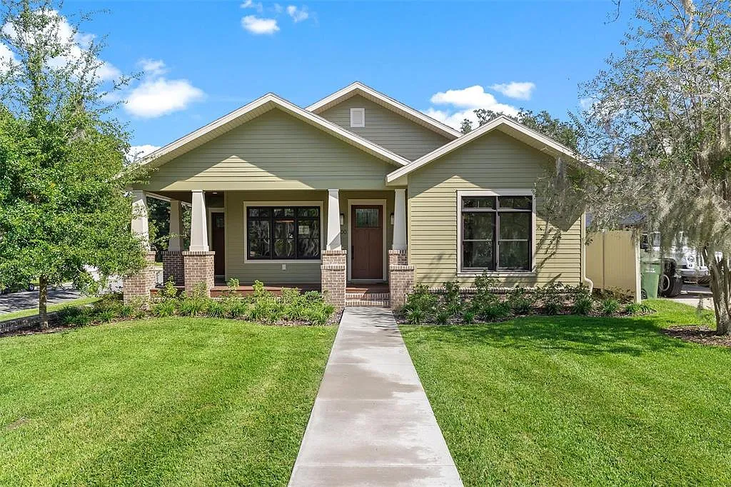 3 bed, 3.5 bath, 1761 sqft, $3,950 — Photo 2