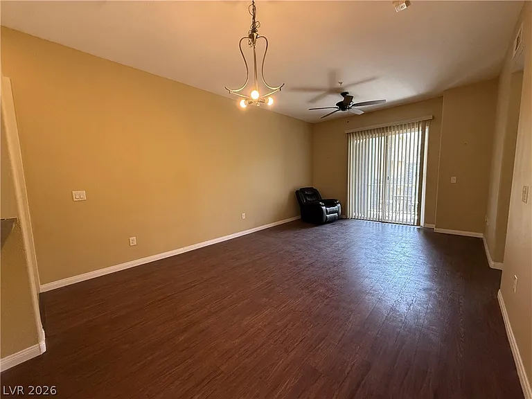 68 E Serene Ave #325 — Photo 4