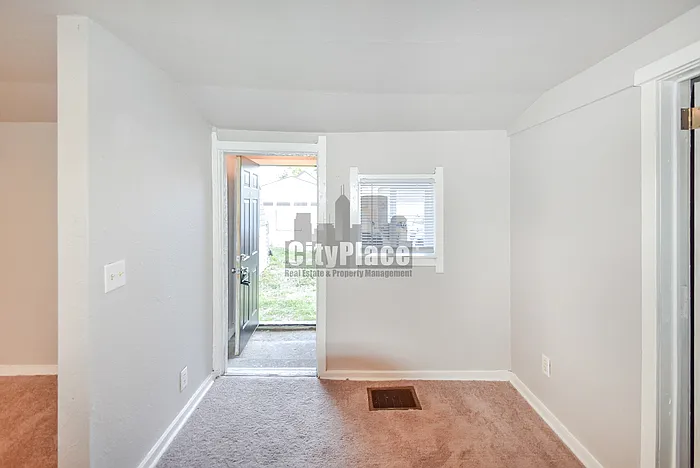318 Parkway Ave #C — Photo 6