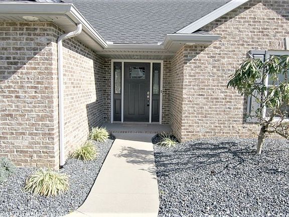2nd image of 626 Keusch Ln