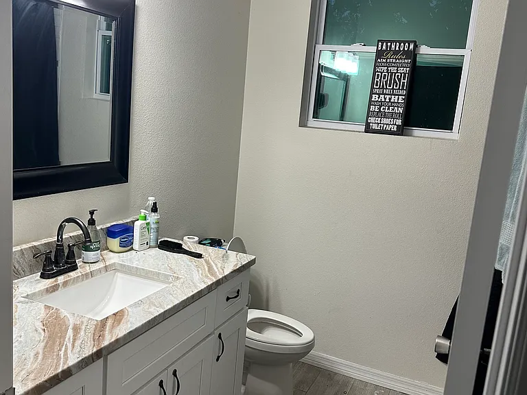 8924 N Highland Ave — Photo 32