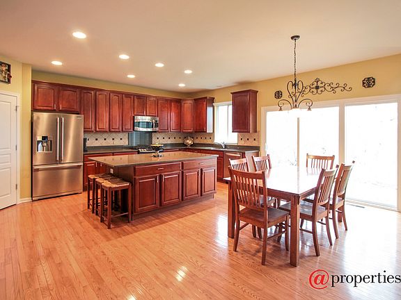 Kitchen / Breakfast Room