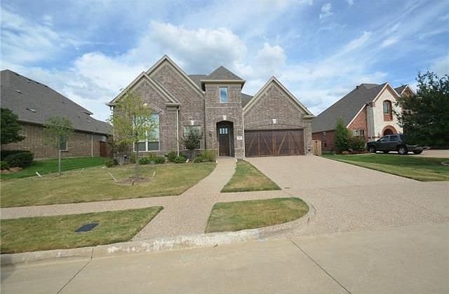 1st image of 703 Waterlane Dr