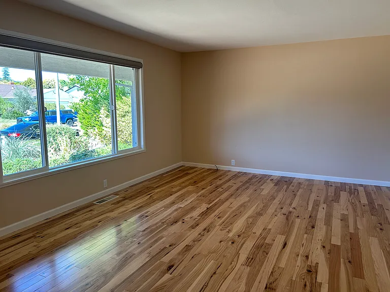 4220 Brookshire Cir — Photo 7