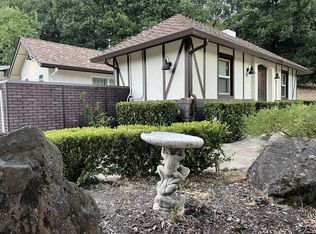 100R Todo El Mundo Rd, Redwood City, CA 94062