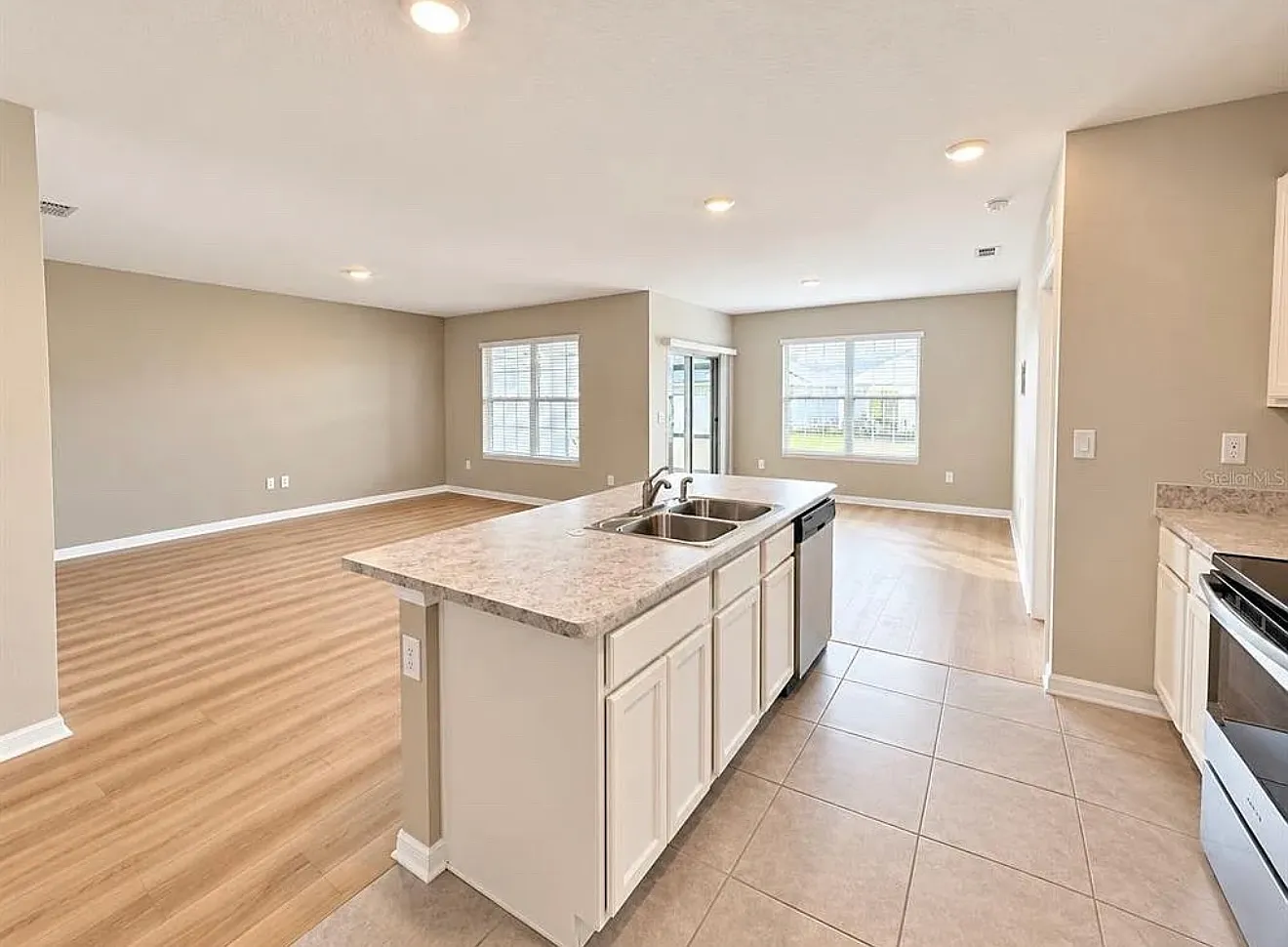 3 bed, 1790 sqft, $1,950 — Photo 4