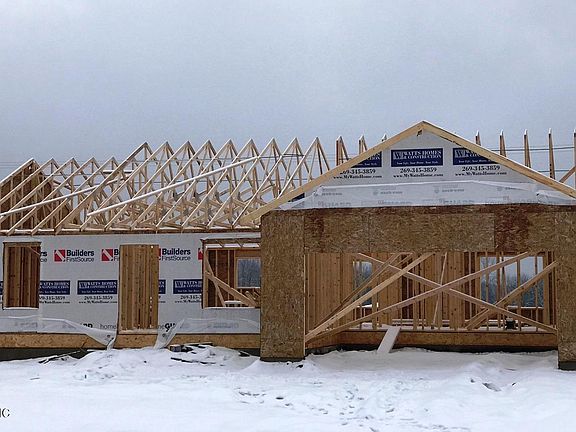 4th image of 7207 N 28th St