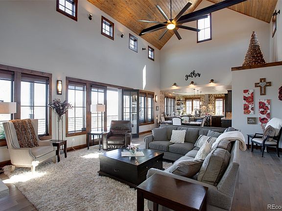 2nd image of 1223 Clubhouse Cir