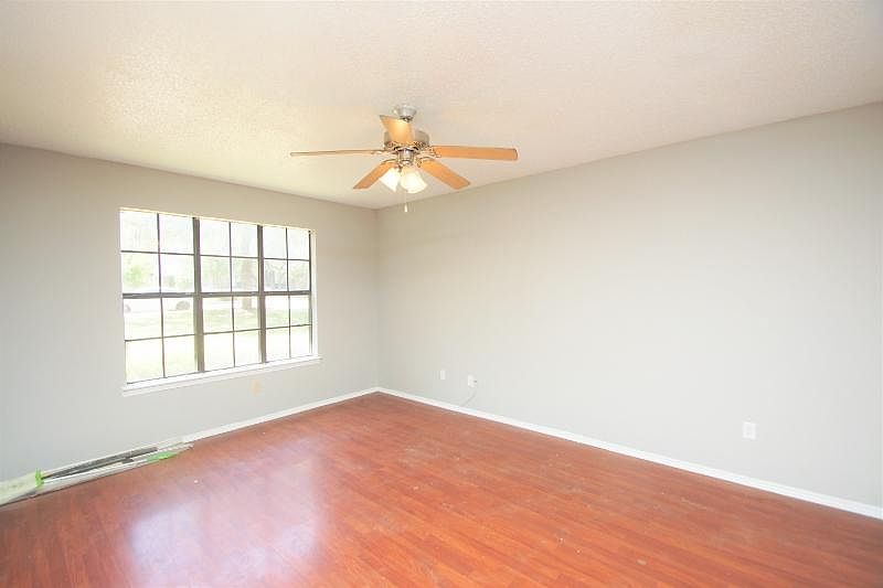 1st image of 9606 Woodvale Dr