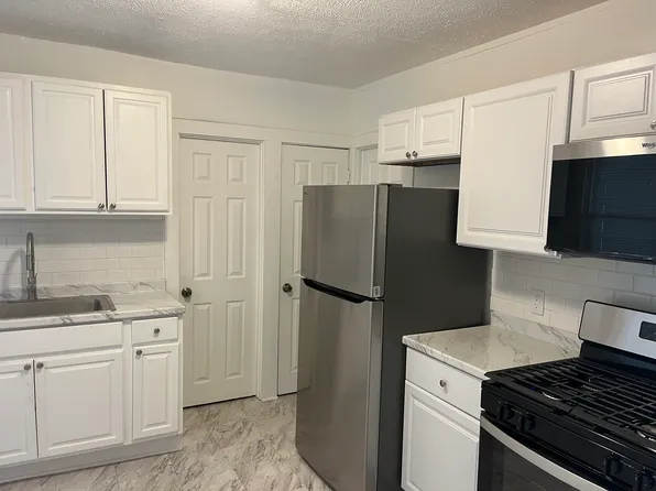 5007 Clark Ave #Up, Cleveland, OH 44102