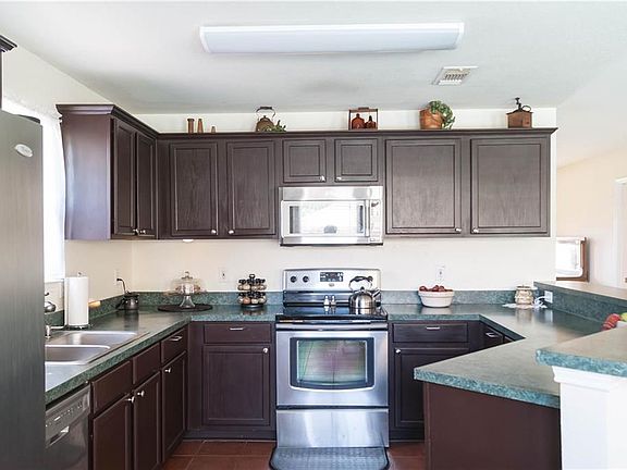 5th image of 9720 Parkmere Dr