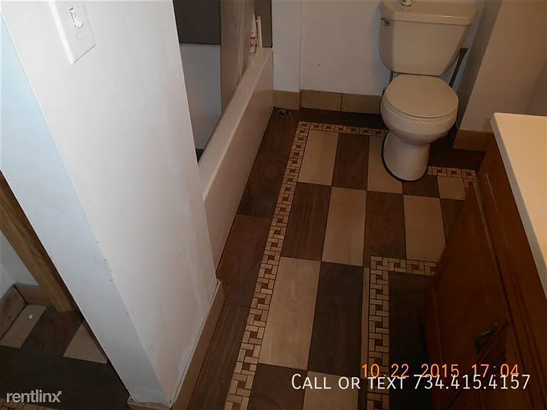 707 S Division St #1 — Photo 25