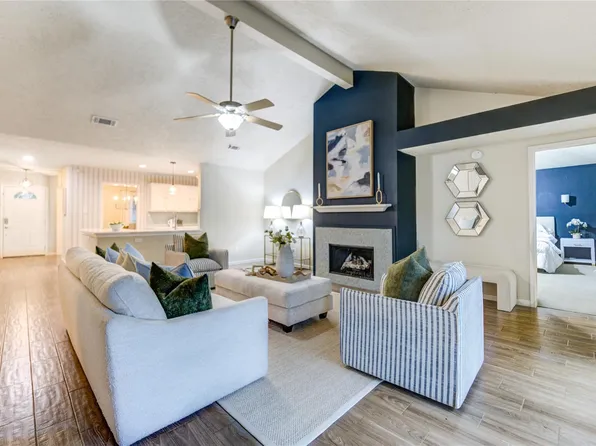 2323 Foundary Dr, Katy, TX 77493