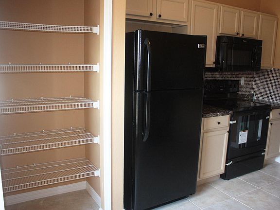 5th image of 3 Seaford Pl