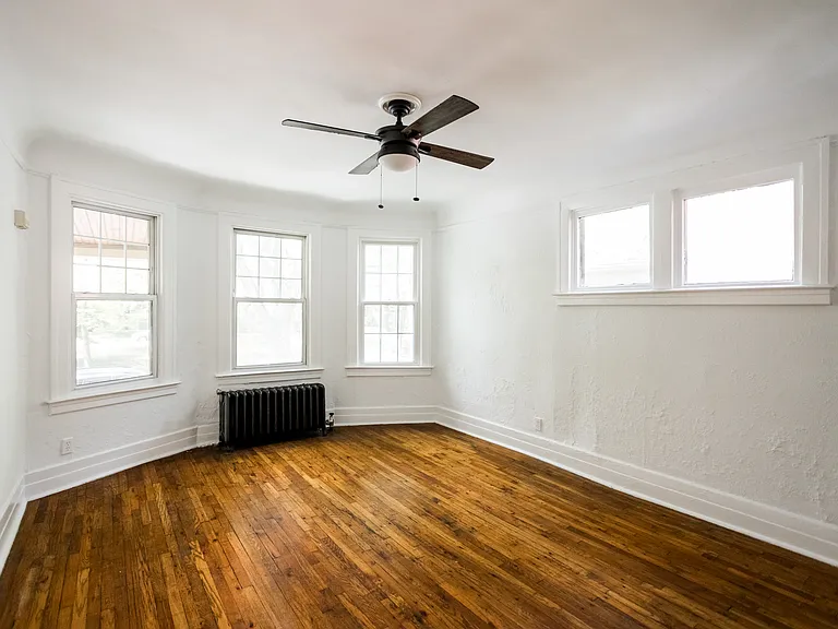 364 W Grand Blvd #1 — Photo 3